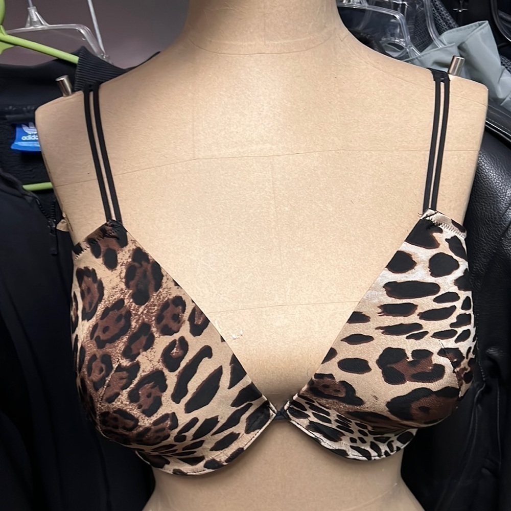 Josie Natori leopard print bra size 36DD